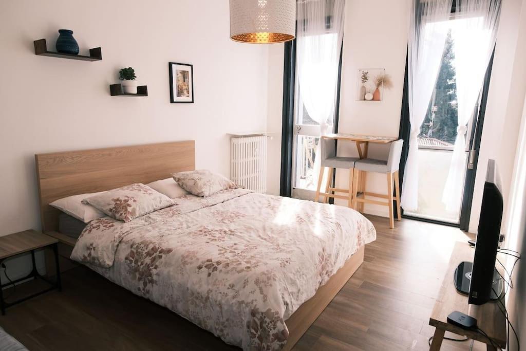 Studio With Lake And Montains Views Free Parking Luino Buitenkant foto